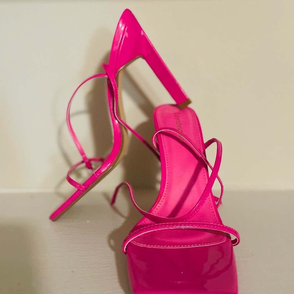 Pink Classy Heel Lemonade - Picture 2 of 2